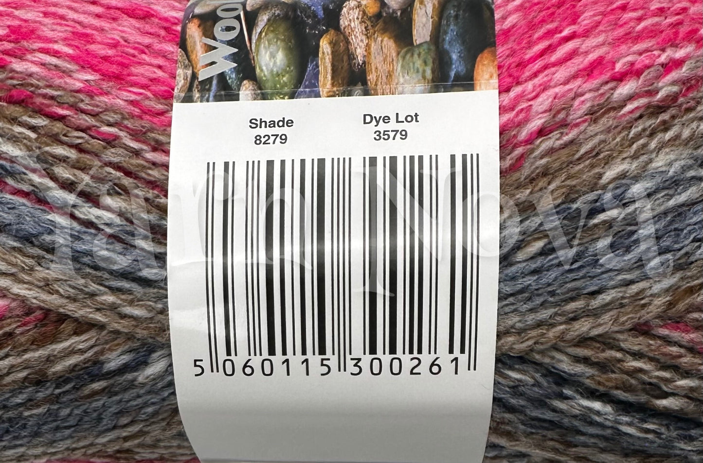 Woolcraft Pebble Chunky Knitting Crochet Yarn Wool - 200g - Choice 40+ Colours -
